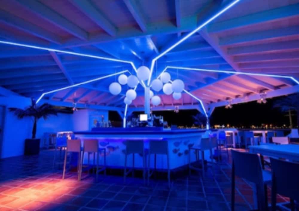 לה מנגה דל מר מנור Hotel Los Delfines מראה חיצוני תמונה