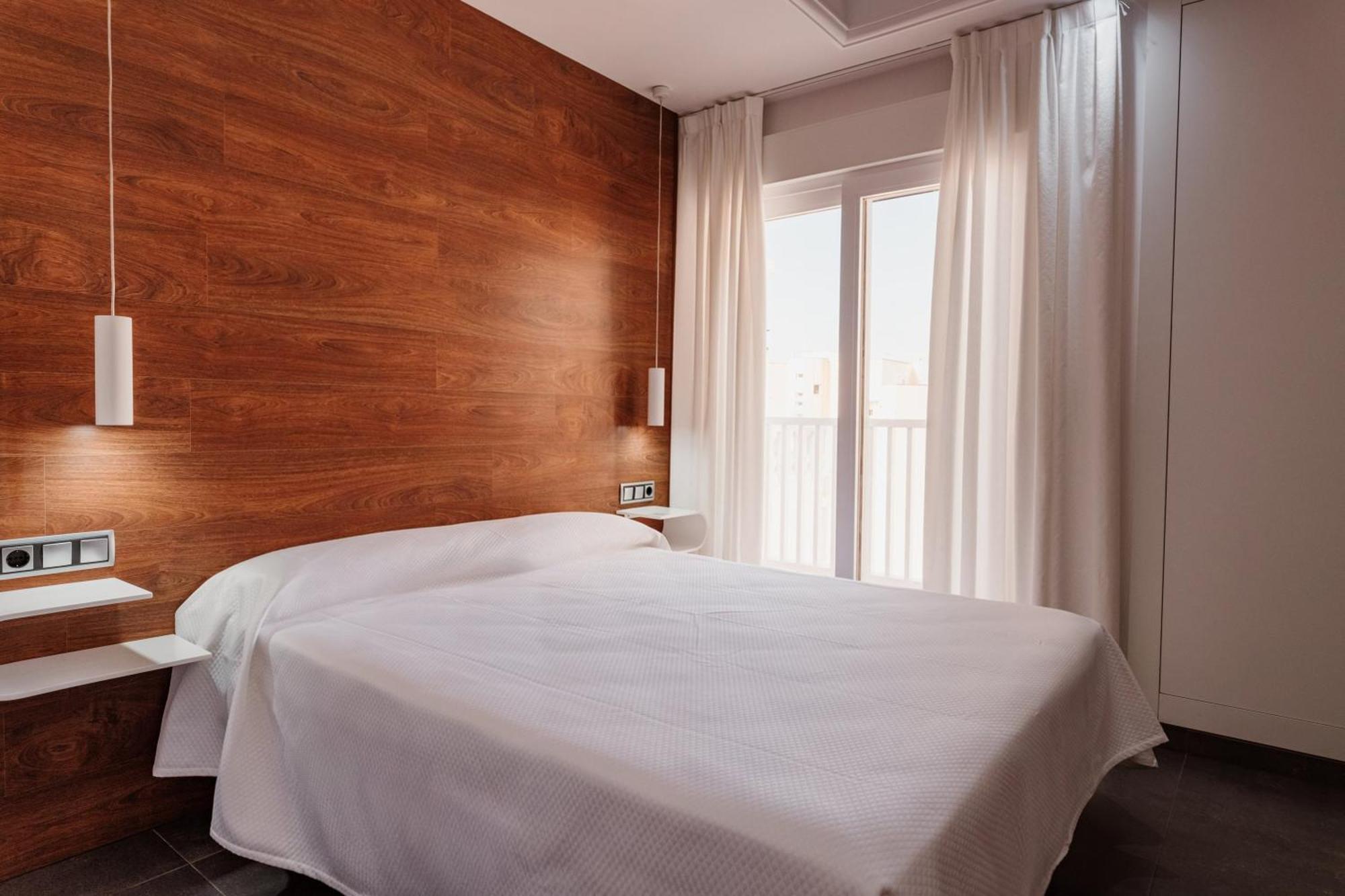 לה מנגה דל מר מנור Hotel Los Delfines מראה חיצוני תמונה