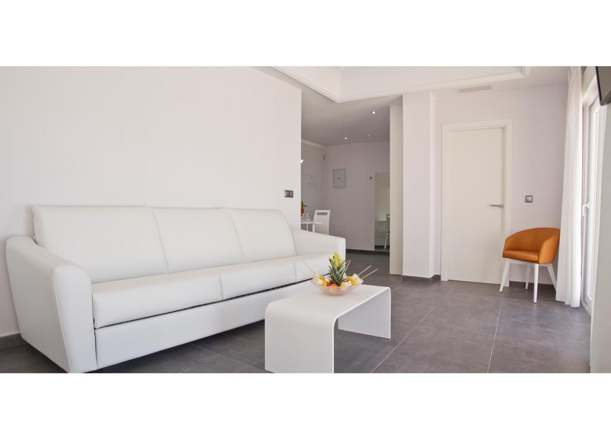 לה מנגה דל מר מנור Hotel Los Delfines מראה חיצוני תמונה