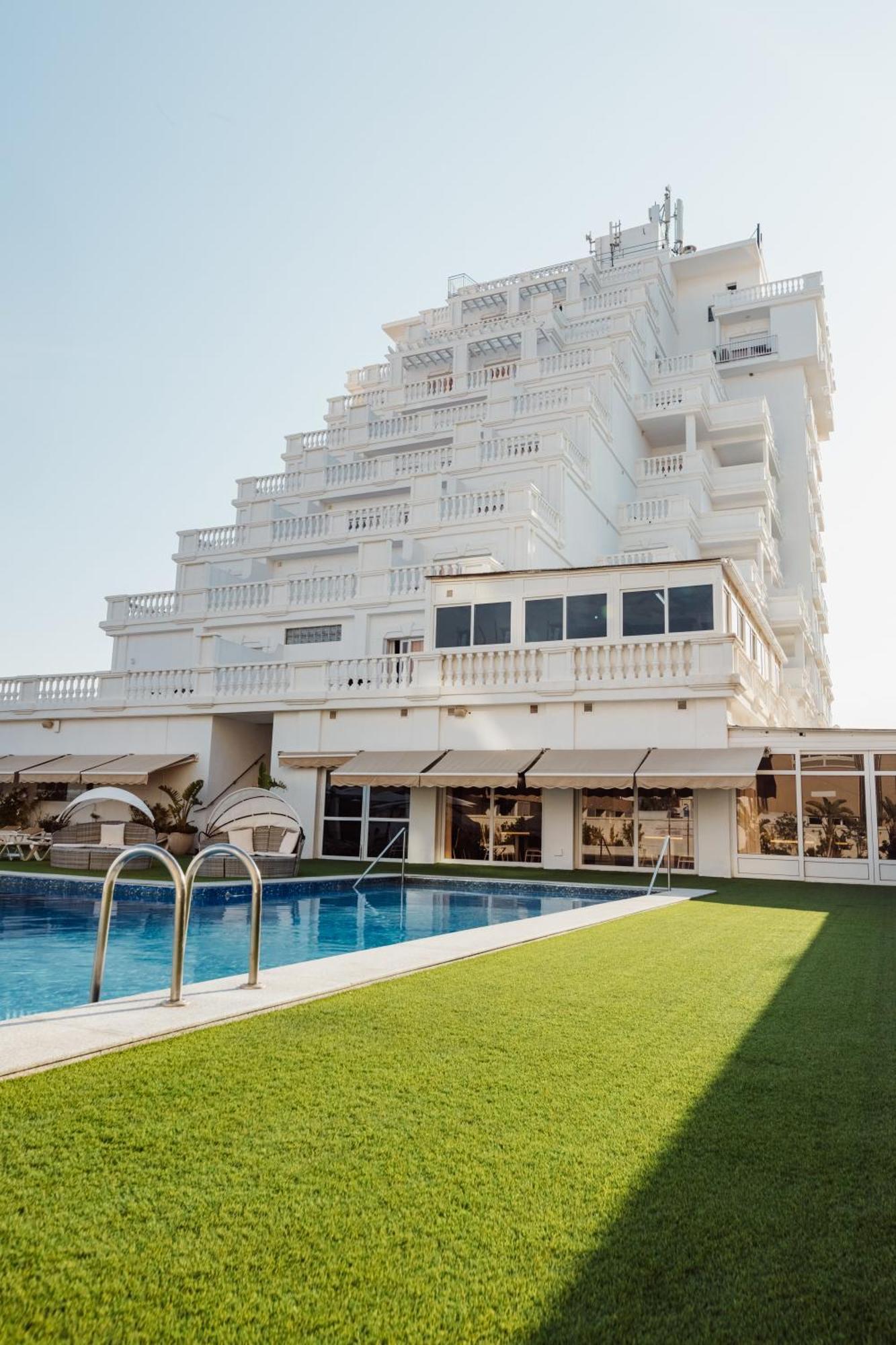לה מנגה דל מר מנור Hotel Los Delfines מראה חיצוני תמונה