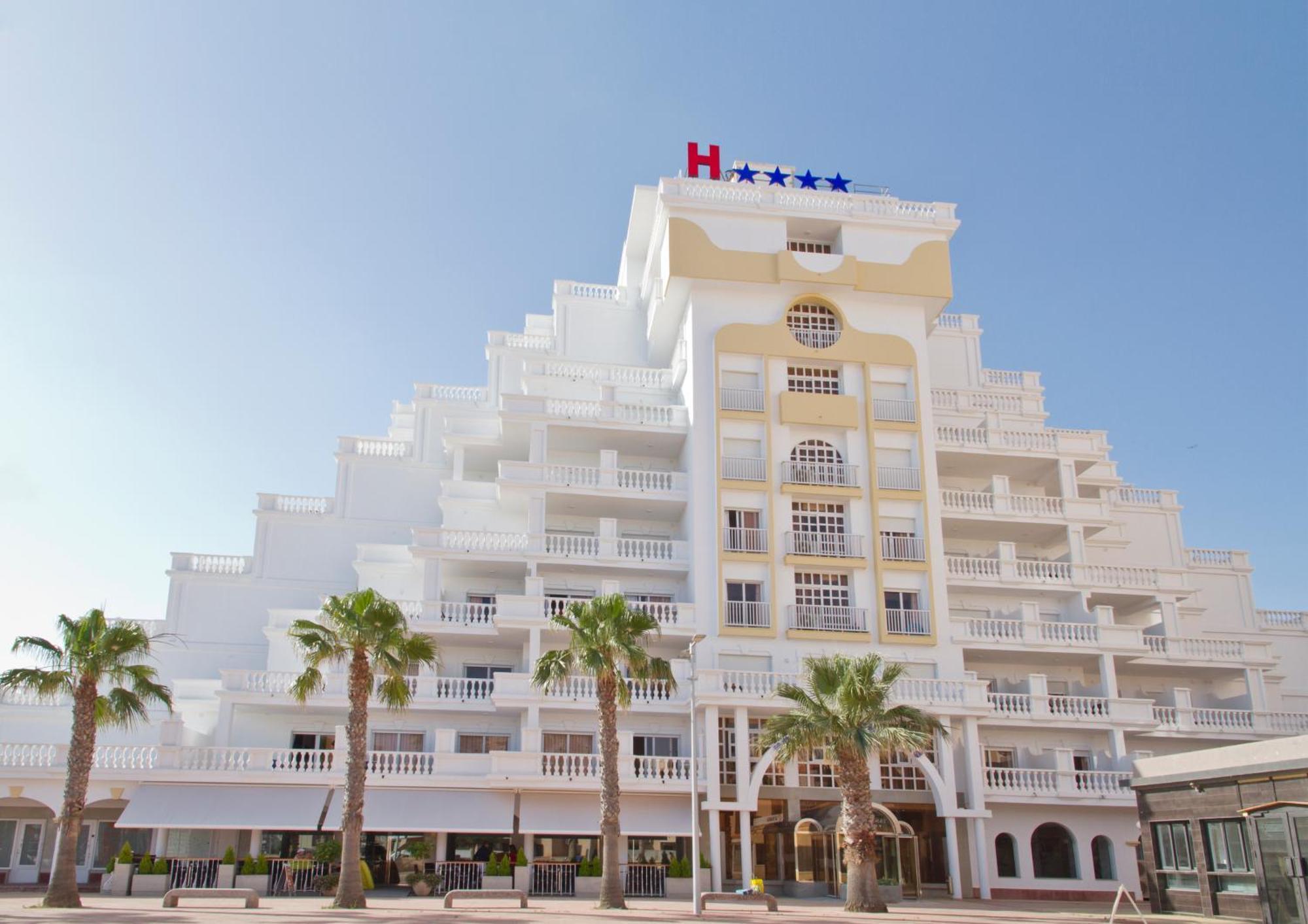 לה מנגה דל מר מנור Hotel Los Delfines מראה חיצוני תמונה